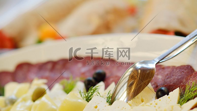 散装称重休闲食品：如何选购与储存？**
